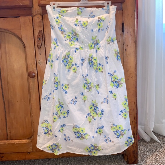 Old Navy strapless summer dress size 4 - Picture 2 of 8